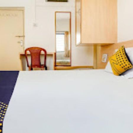 Hotel Rahi Nášik Exteriér fotografie