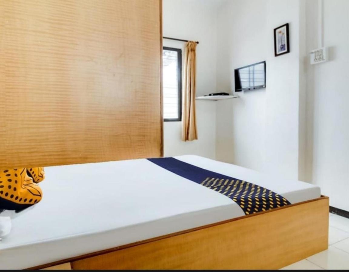 Hotel Rahi Nášik Exteriér fotografie