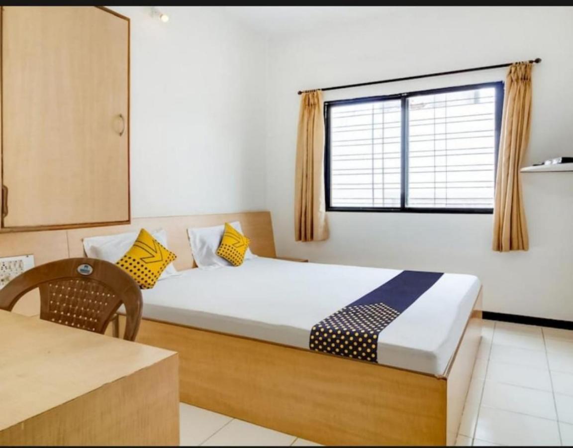 Hotel Rahi Nášik Exteriér fotografie