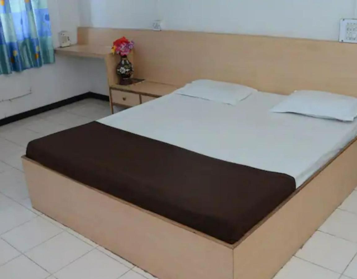 Hotel Rahi Nášik Exteriér fotografie