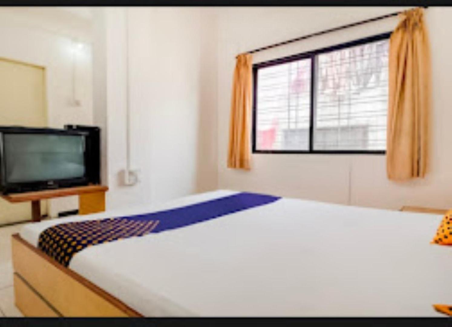 Hotel Rahi Nášik Exteriér fotografie