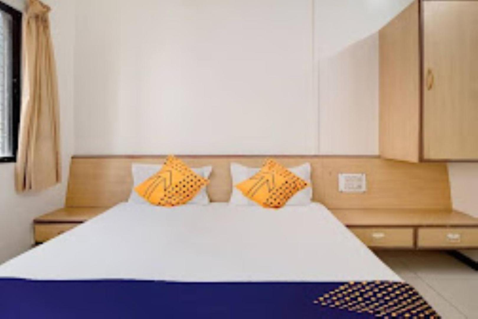 Hotel Rahi Nášik Exteriér fotografie