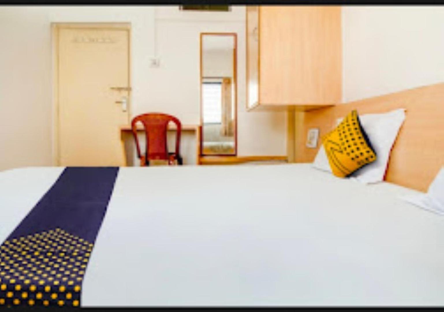 Hotel Rahi Nášik Exteriér fotografie